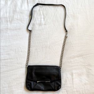 Black chain crossbody handbag by B. Makowsky